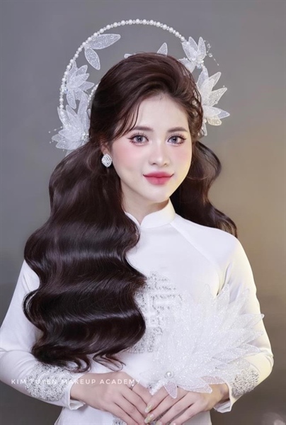 Mấn cô dâu kèm quạt mới 10-2023 Giangpkc