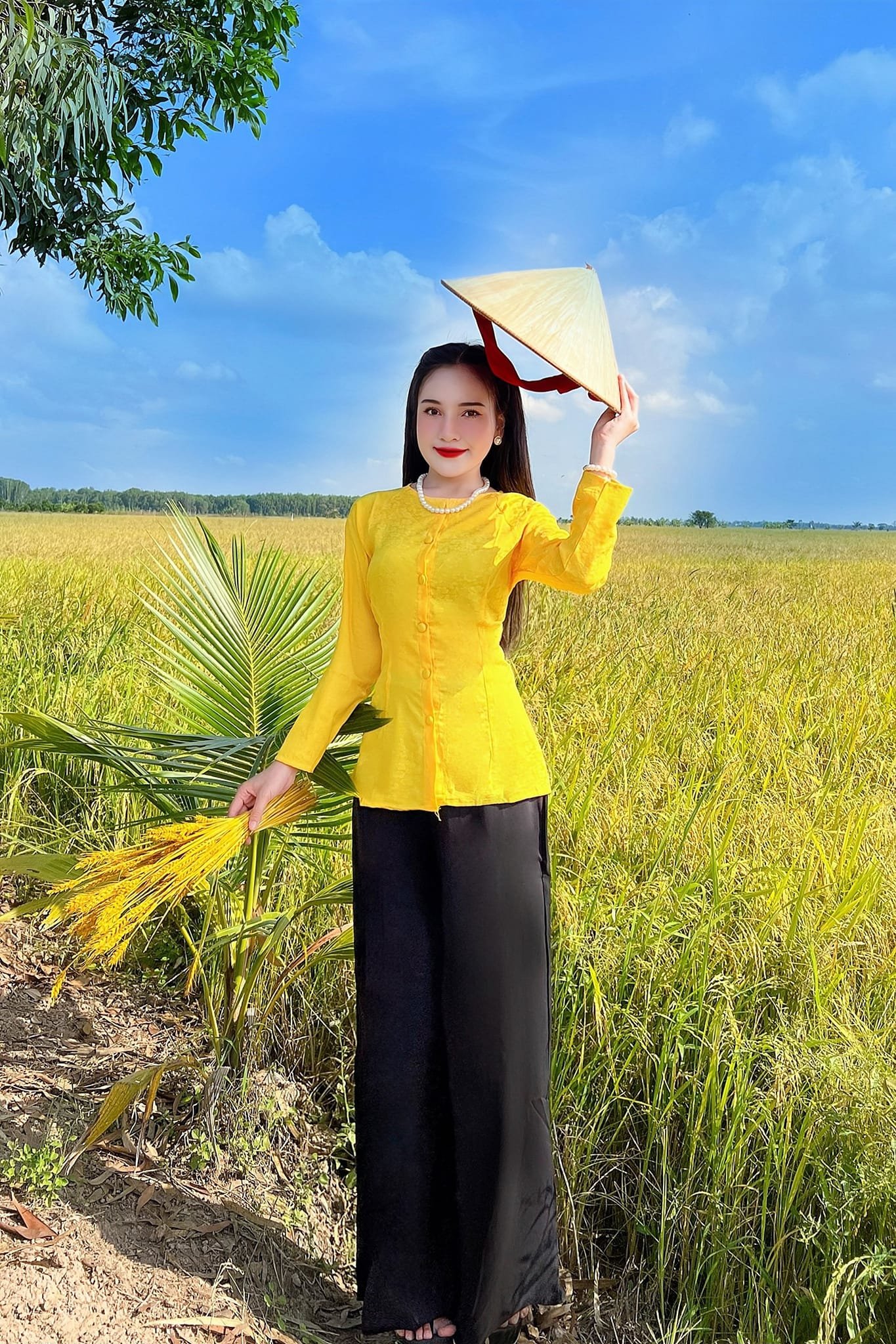 [BIGSIZE] SET ĐỒ LAM ÁO BÀ BA LỤA TẰM GÂN HOA FREESIZE DƯỚI 70KG