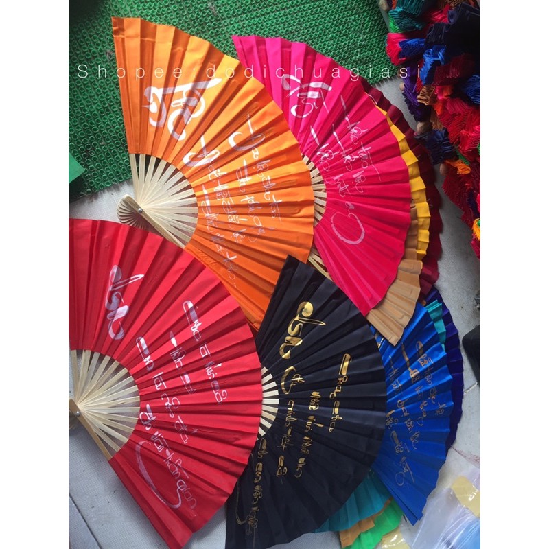 Quạt Tre Cao Cấp Không Mùi Hôi