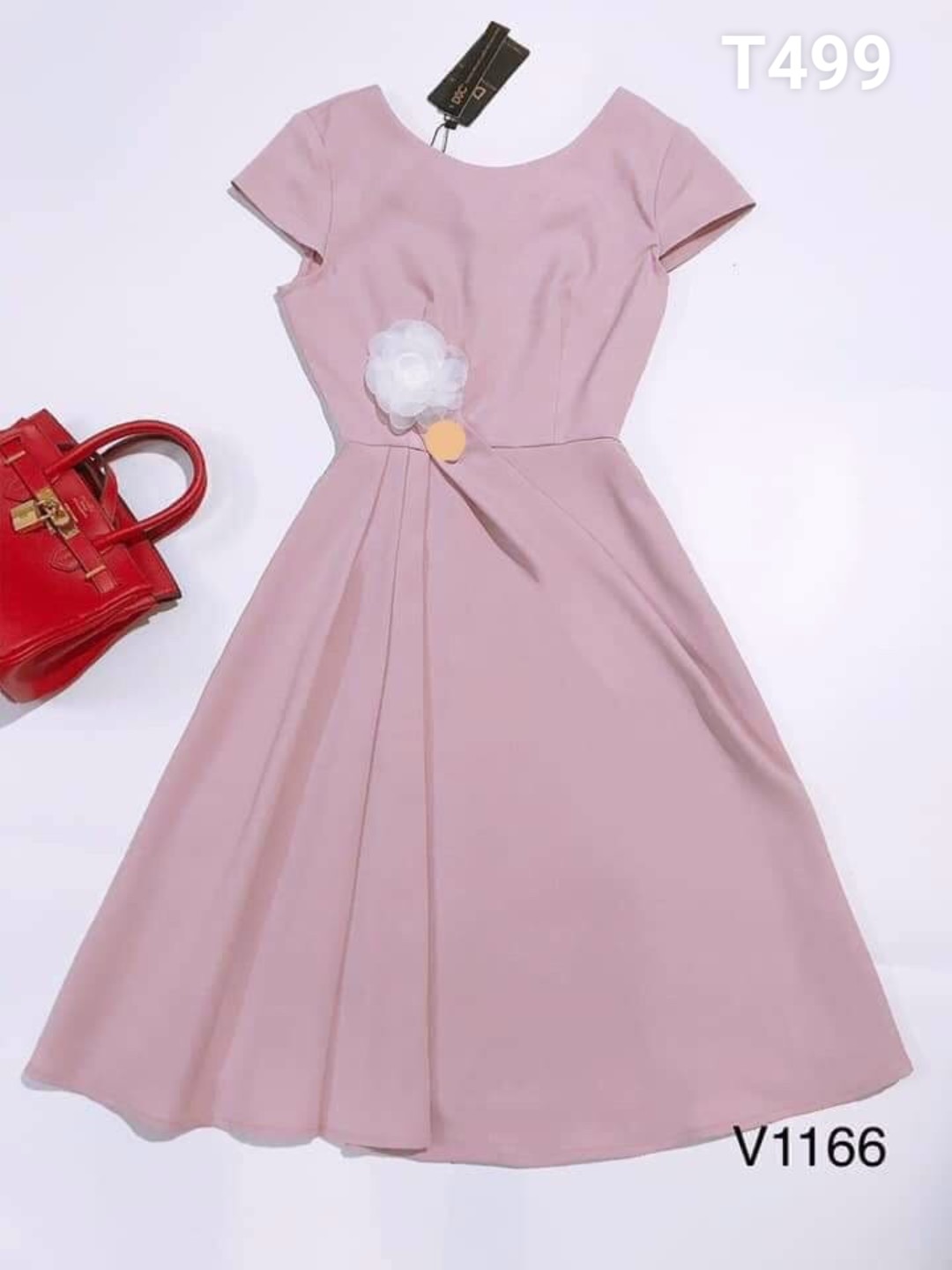 Đầm nữ dáng xòe cài hoa dạo phố siêu xinh T499