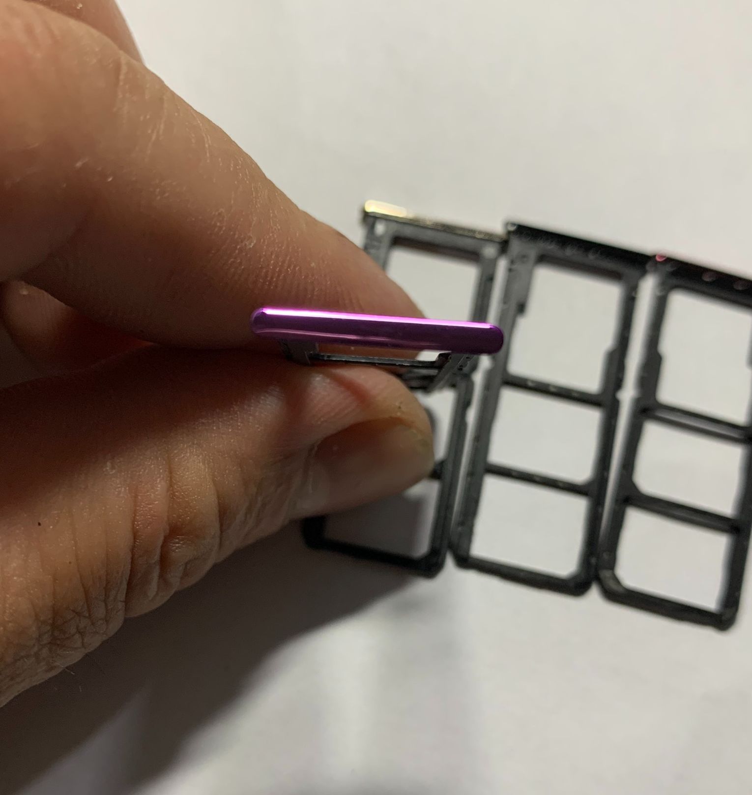 Khay sim điên thoại oppo F9