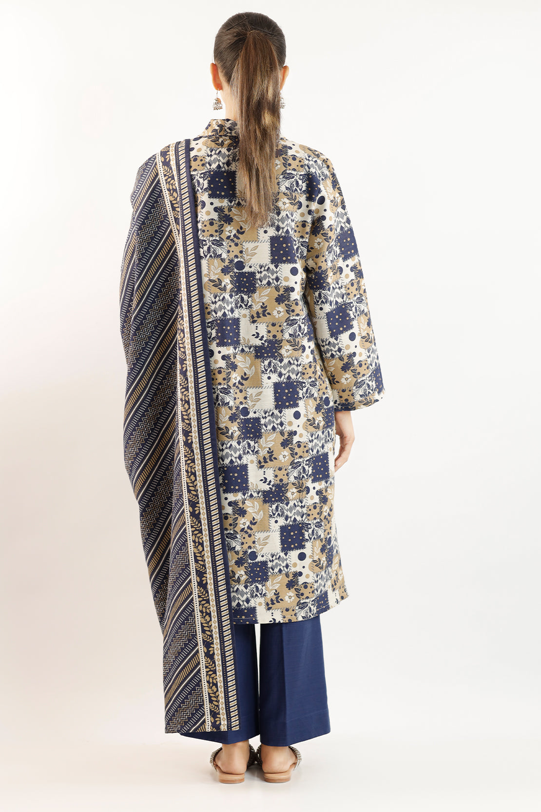 Saya - Printed Khaddar Stitched 3 Piece. 