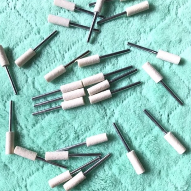 trụ nỉ đánh bóng 6mm cán 3mm