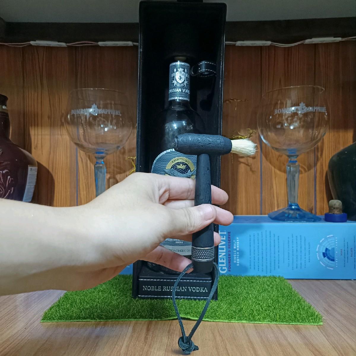 Vỏ chai Beluga tem nhôm Full box mới 99% (chai rỗng)