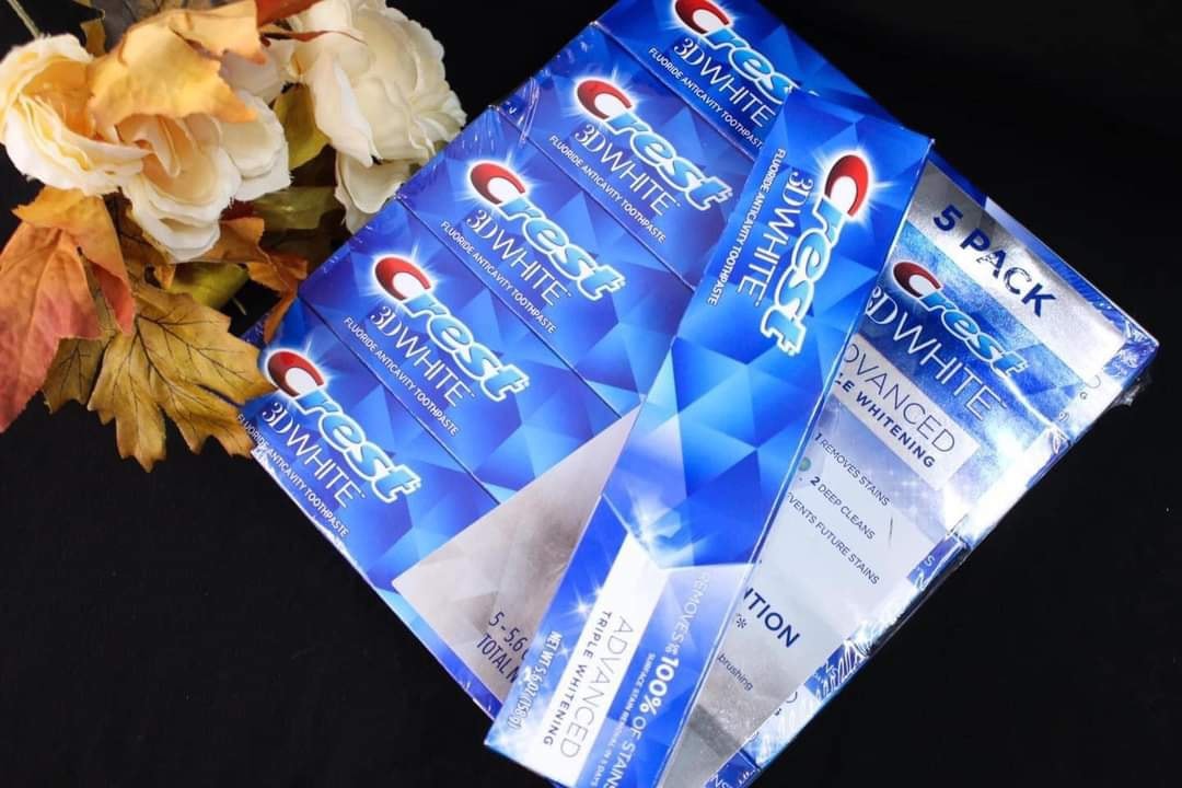 Kem đánh răng CREST 3D White Advanced Triple Whitening