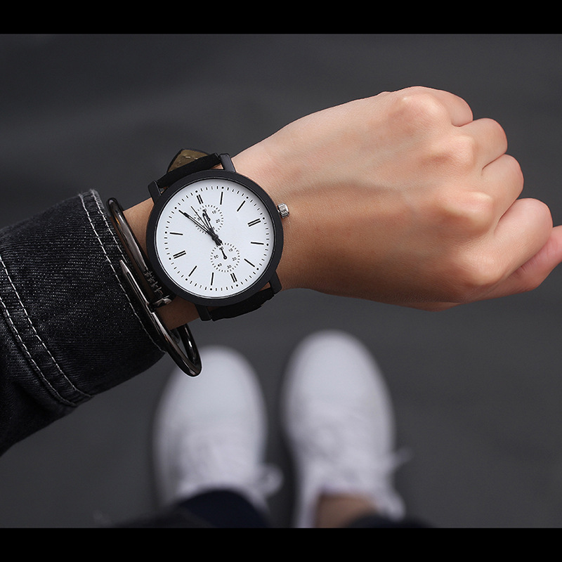 %E3%80%90Low%20price%E3%80%91Trendy%20Belt%20Design%20Large%20Dial%20Men's%20&%20Women's%20Quartz%20Watches%20for%20Students,%20Couples,%20and%20Youth%20-%20Simple,%20High%20School,%20and%20Leisure%20Style%20-%20Image%204
