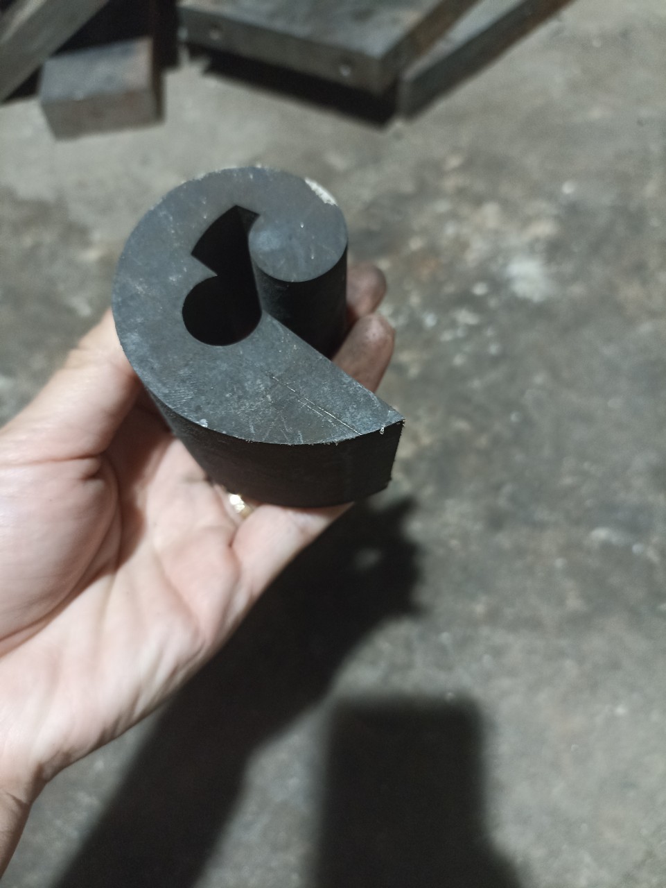Đầu khuôn C200 trở lên và S