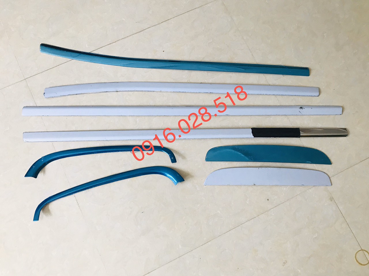 Nẹp chân kính xe ranger 2014-2016-2019-2020-2021-2022 bộ 8 chi tiết inox xịn, hàng đẹp, sáng bóng