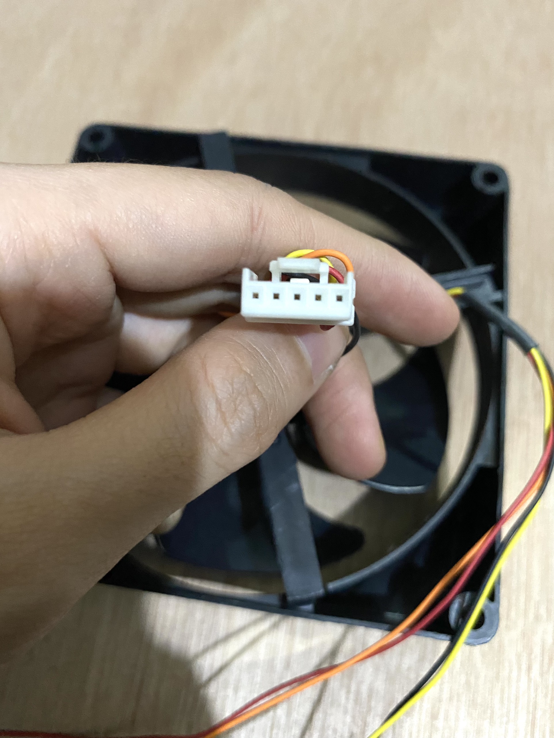 Quạt tủ lạnh Toshiba 4 dây 12V ( 12*12 )
