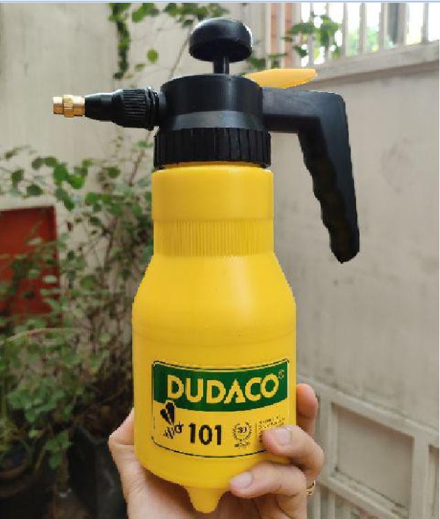 Bình Xịt Tưới Cây Cầm Tay Dudaco 1 Lít 101 - KS