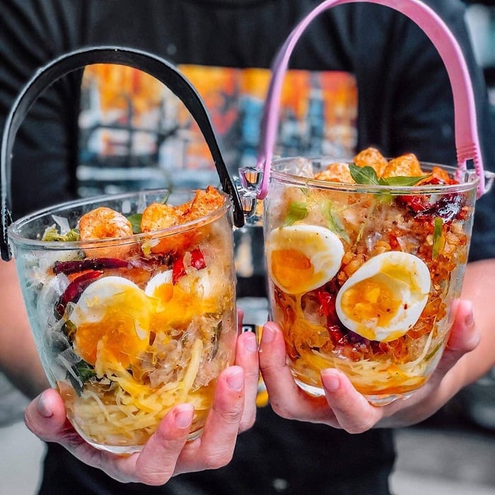 1 bịch bánh tráng sốt bò (khô gà khô bò)