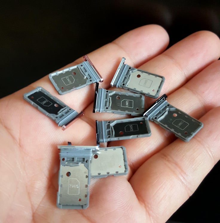 Good Samsung Galaxy S21 plus SIM card tray