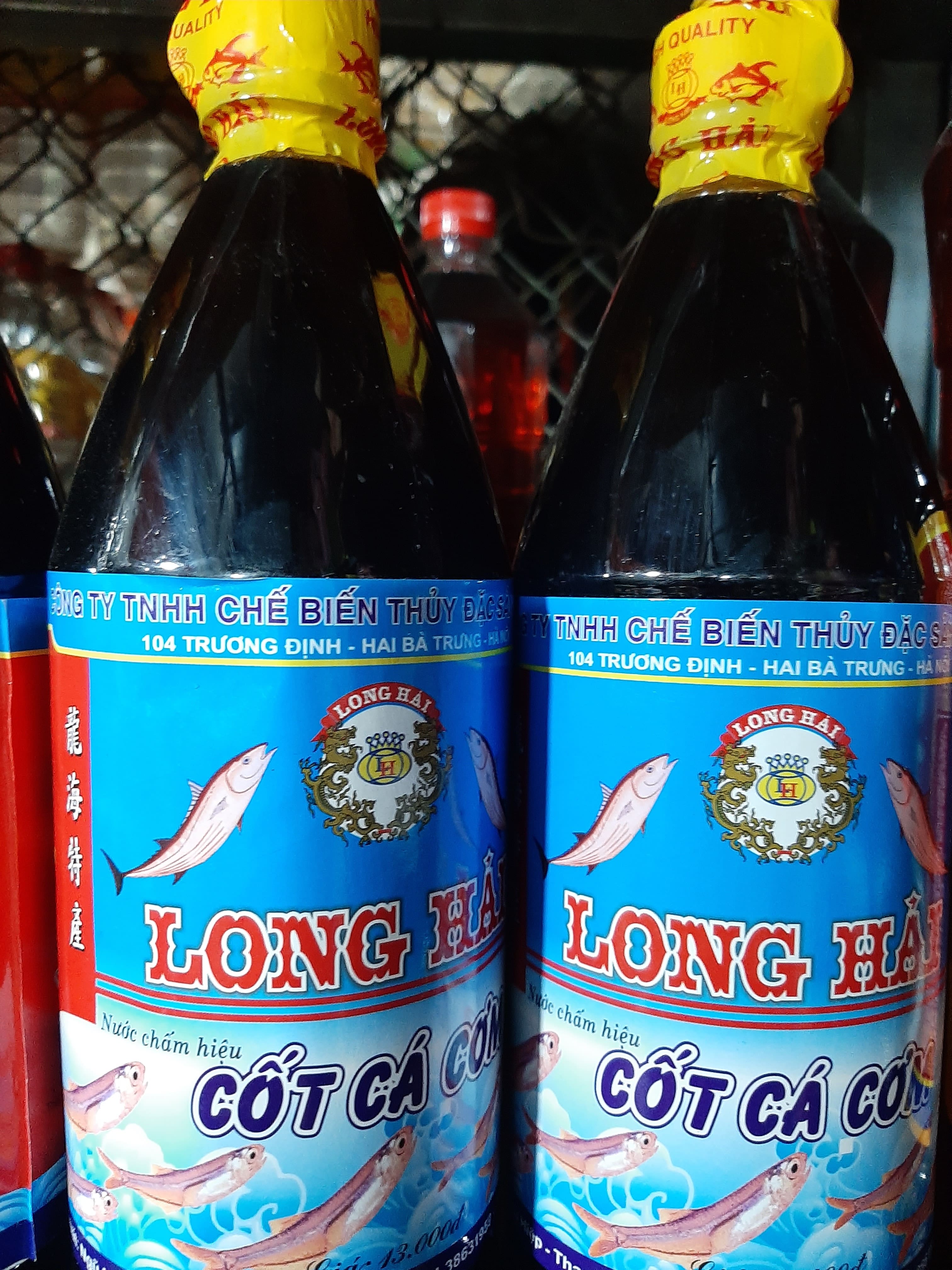Nước mắm hiệu cốt cá cơm Long Hải loại 900ml