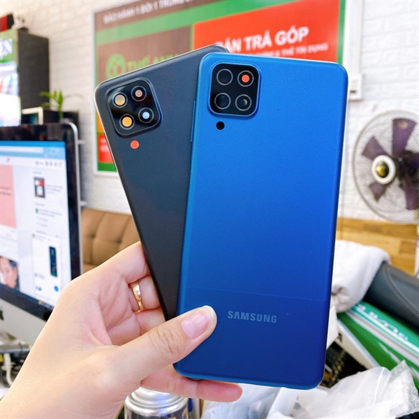 [ ẢNH THẬT ] Nắp lưng Samsung A12 như hình