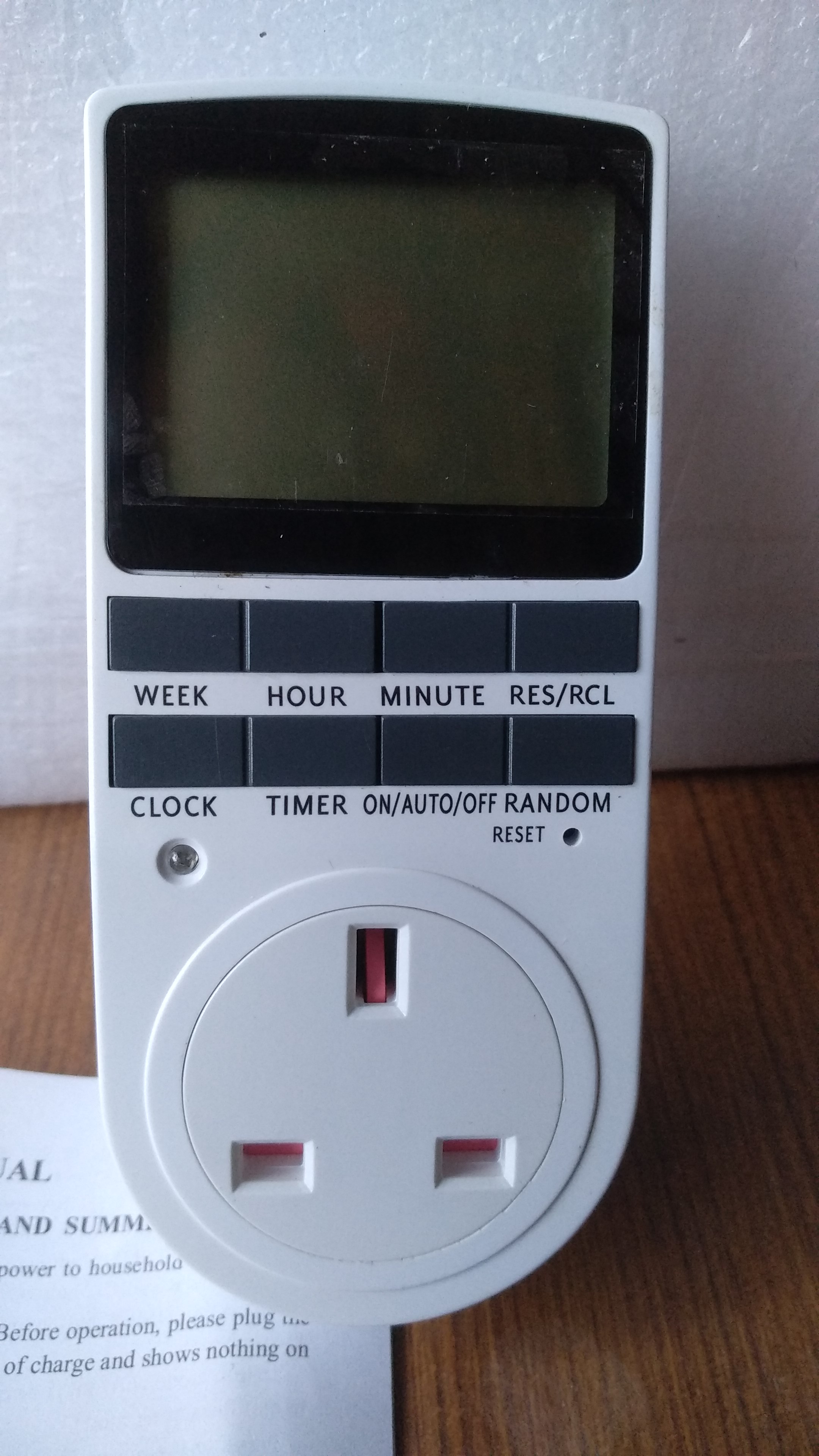 Digital LCD Display UK Plug In Programmable Timer Switch Socket 24hr 7-Day