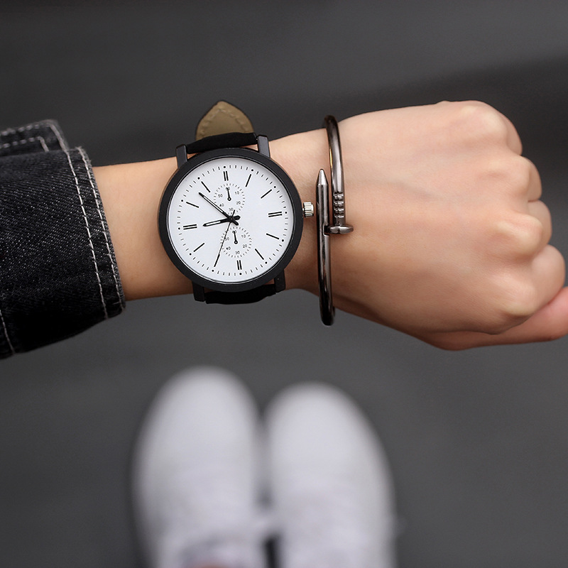 %E3%80%90Low%20price%E3%80%91Trendy%20Belt%20Design%20Large%20Dial%20Men's%20&%20Women's%20Quartz%20Watches%20for%20Students,%20Couples,%20and%20Youth%20-%20Simple,%20High%20School,%20and%20Leisure%20Style%20-%20Image%202