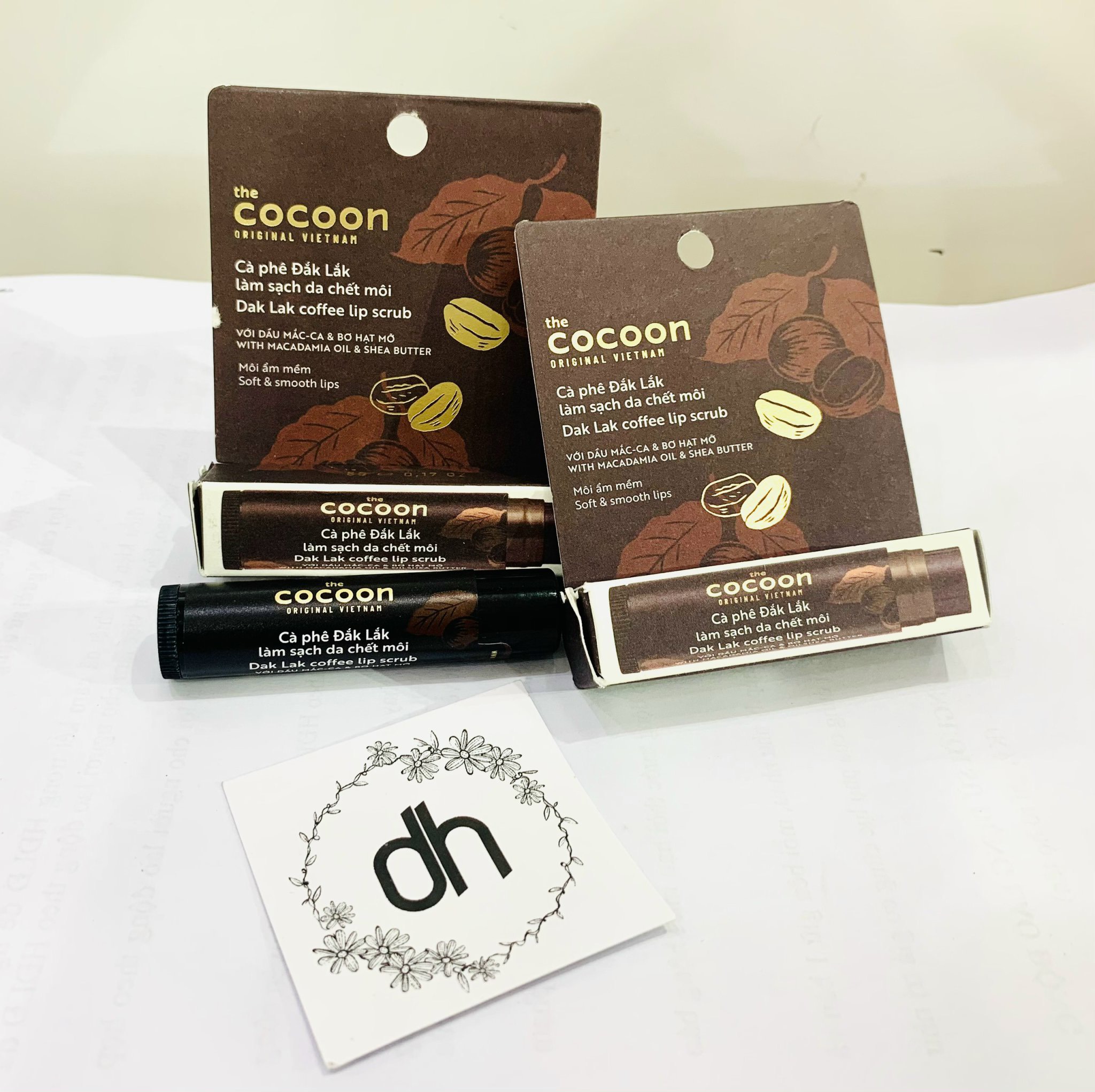 Tẩy da chết môi Cocoon