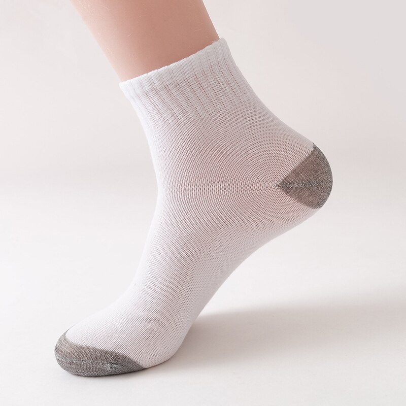 Wholesale 10Pairs Unisex Women And Men Socks Breathable Sports Socks Solid Color Boat Socks Comfortable Cotton White Ankle Socks