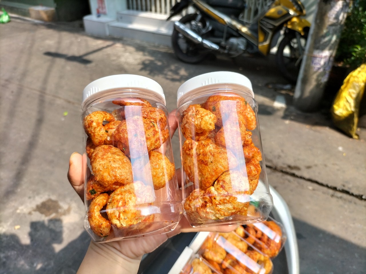 (SIÊU NGON) COMBO 2 HỦ DA HEO CHIÊN GIÒN MẮM ỚT HÀNH (65gram/hủ) [ Baby cute ]