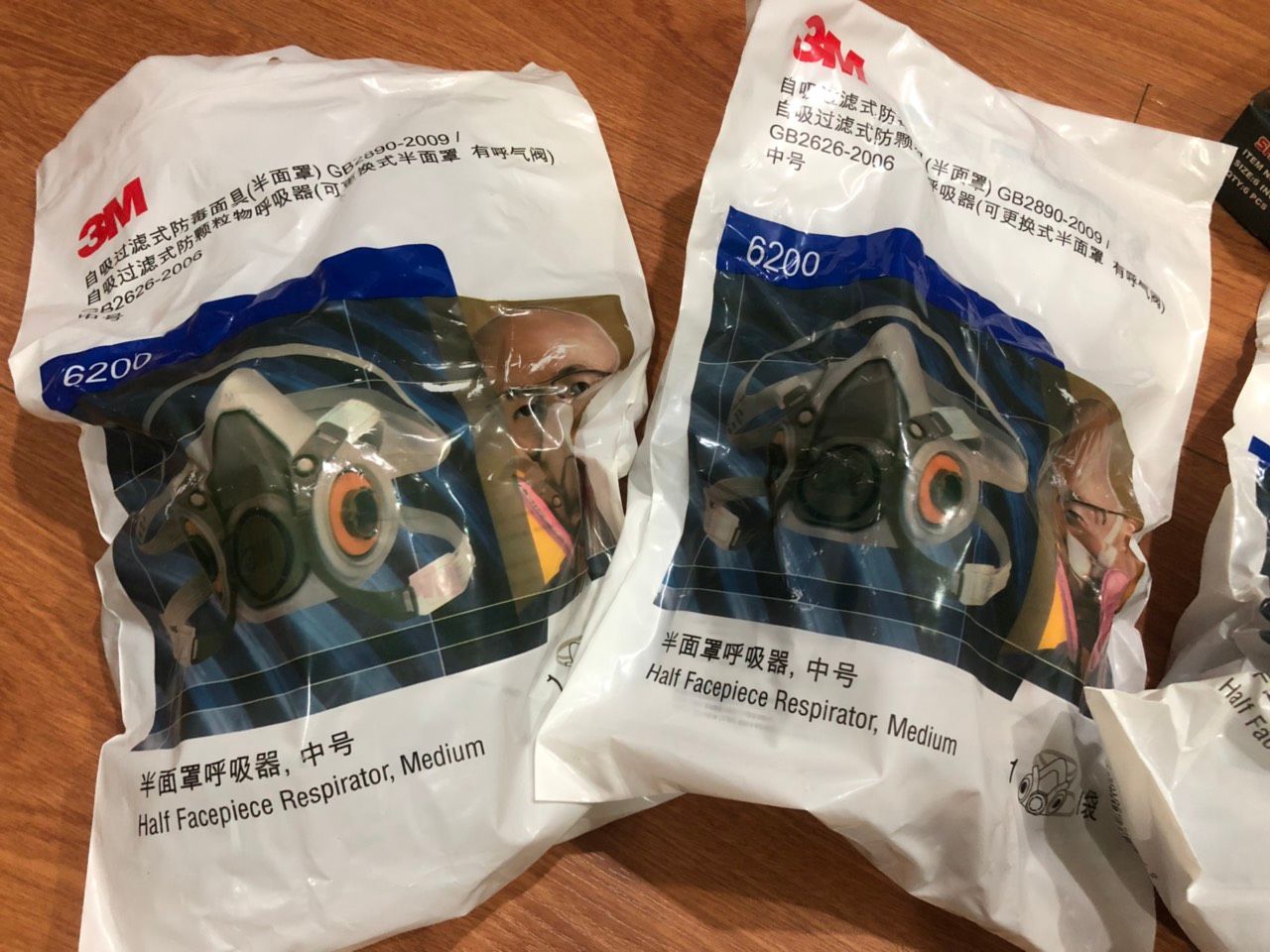 Mặt nạ bảo hộ 3M 6200