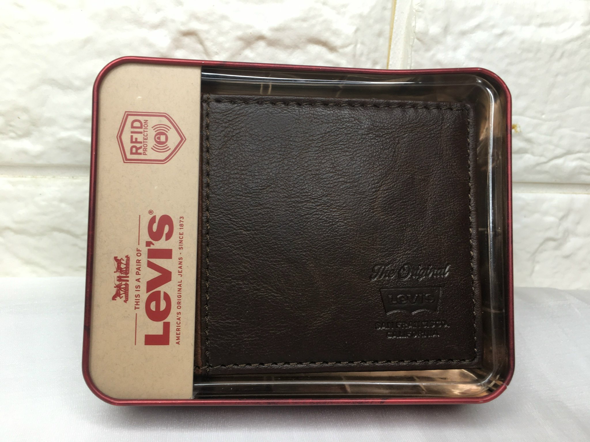 Bóp ví Nam Levi's - Hàng USA
