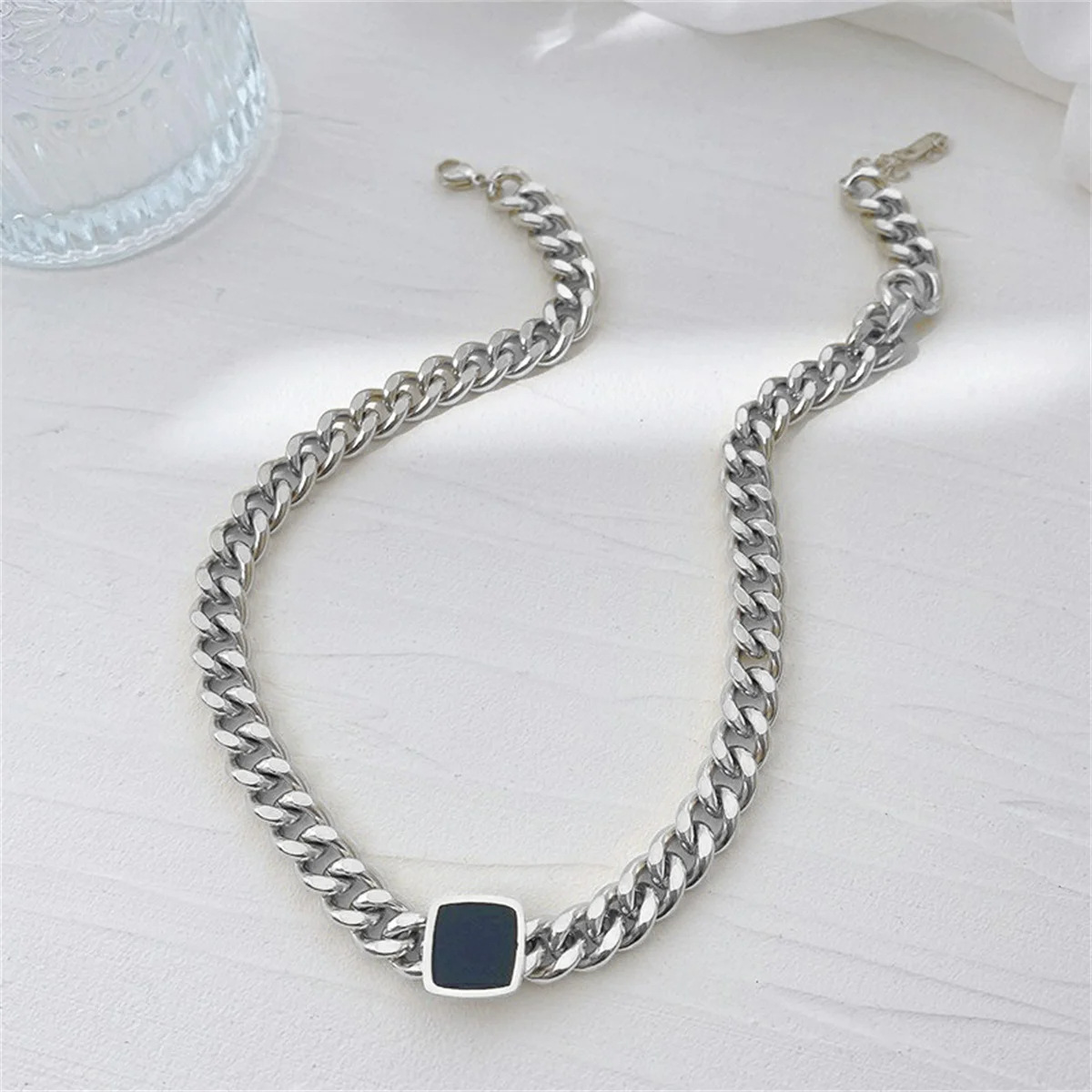 %E3%80%90Super%20Sale%E3%80%91Personality%20Exaggerated%20Steel%20Thick%20Chain%20Necklace%20Niche%20All-match%20Black%20Square%20Chain%20Necklace%20Color-free%20Accessories%20-%20Image%204