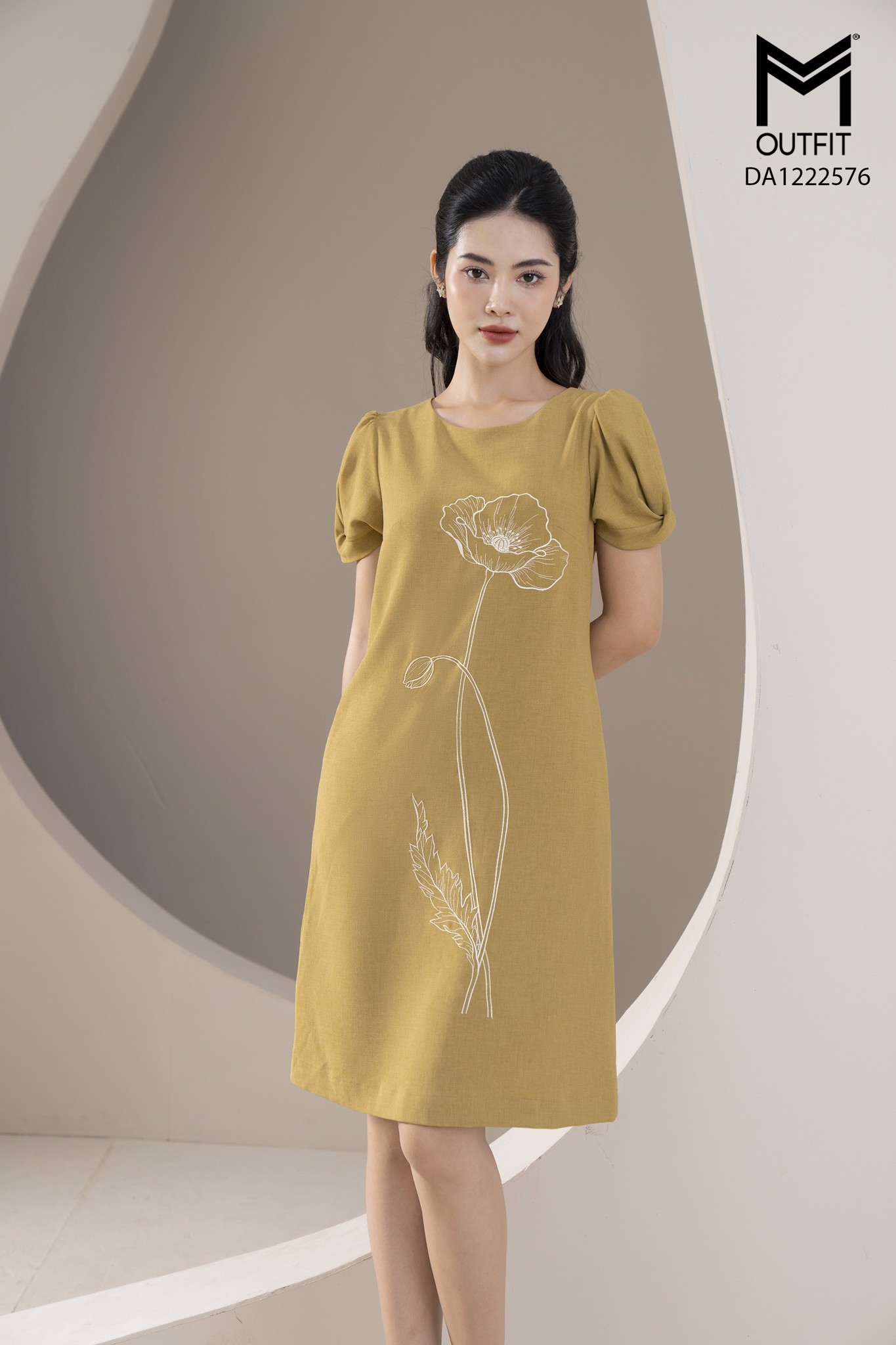 Đầm dáng suông, tay xoắn, thêu hoa TT