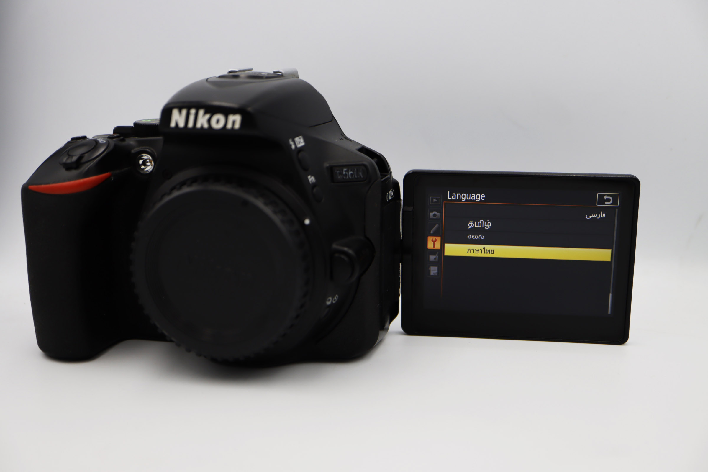 Nikon D5600 24.2MP WiFi DSLR Camera Black Body SnapBridge Bluetooth and ...