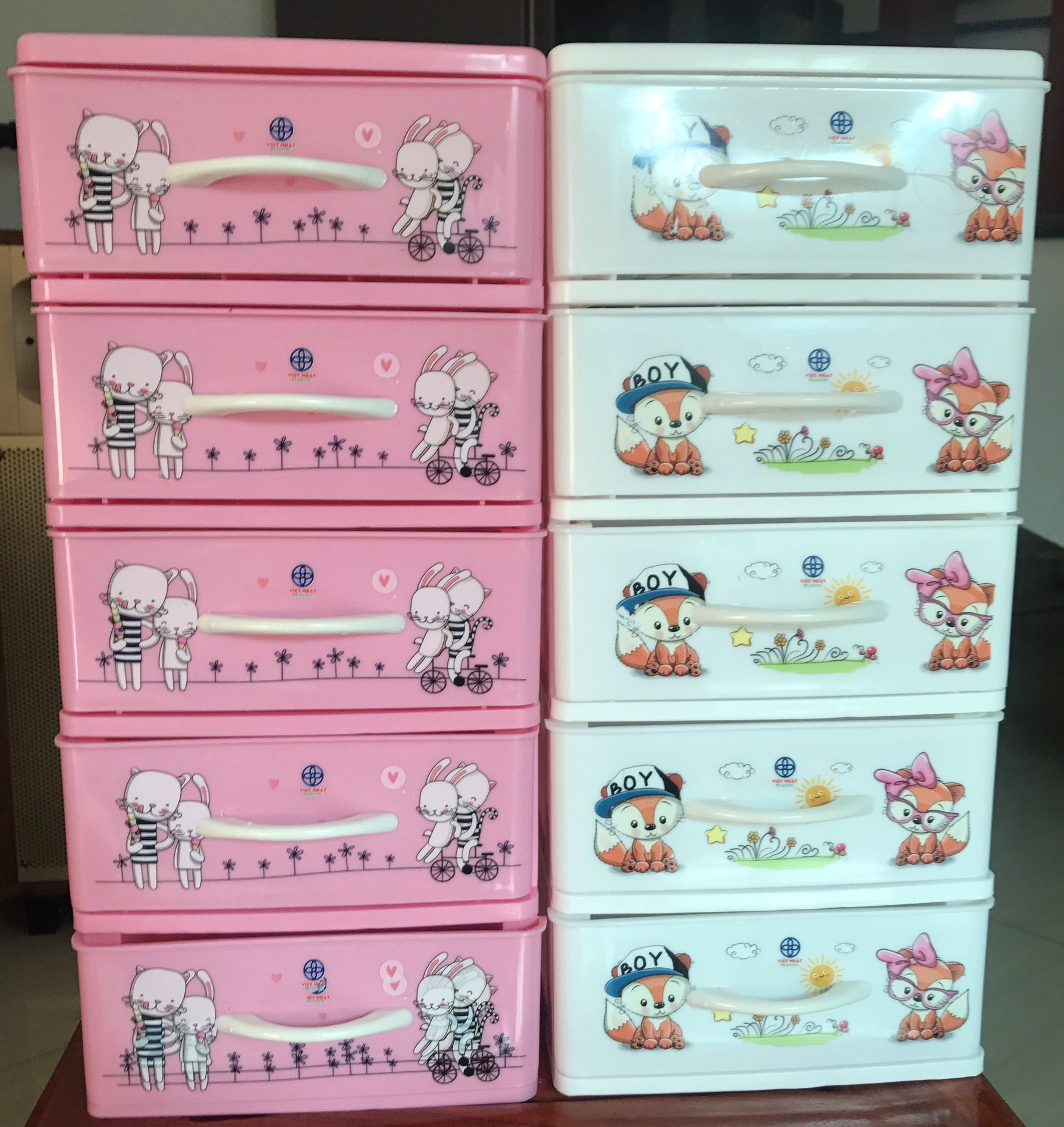 Plastic cabinets 3-4-4-6 floors white