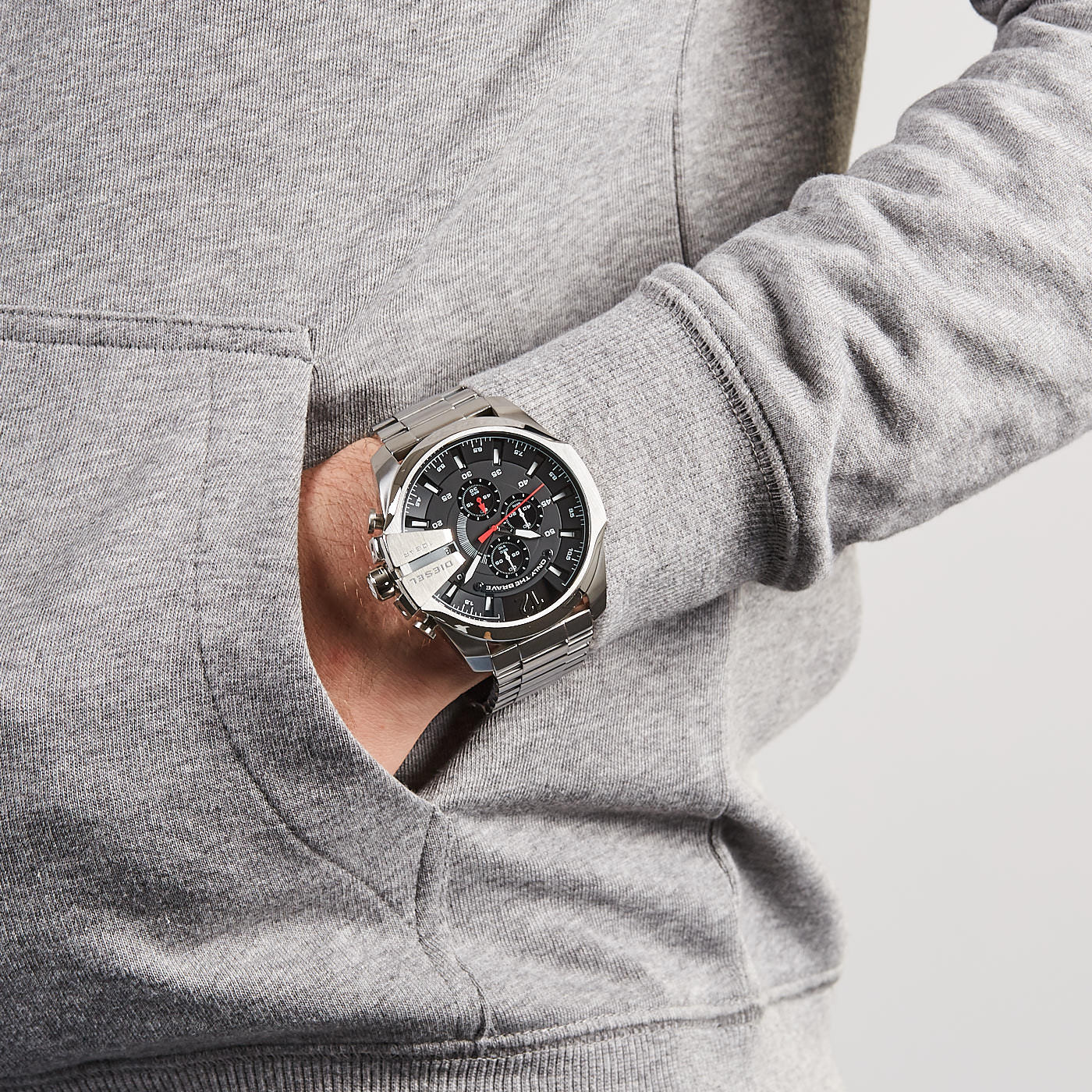 Diesel Mega Diesel Men's Mega Chief Silver Pre-Order]Diesel Mega Chief...