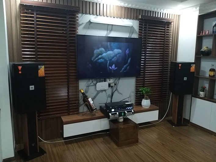 Chân loa karaoke Venza BM 65