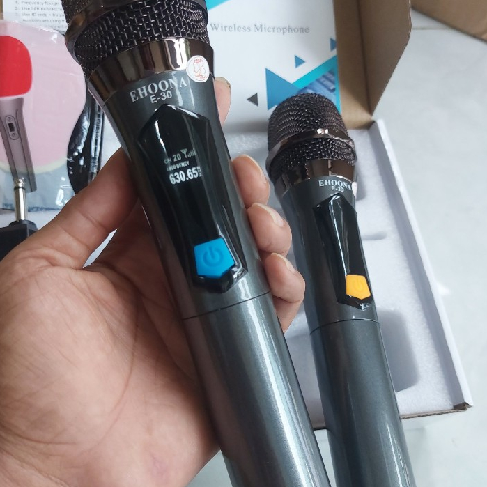 Micro karaoke không dây UHF cho amly loa kéo sound card livestream hay 1 mic và 2 mic Ehoona E30 sạc pin-BH 1 đổi 1