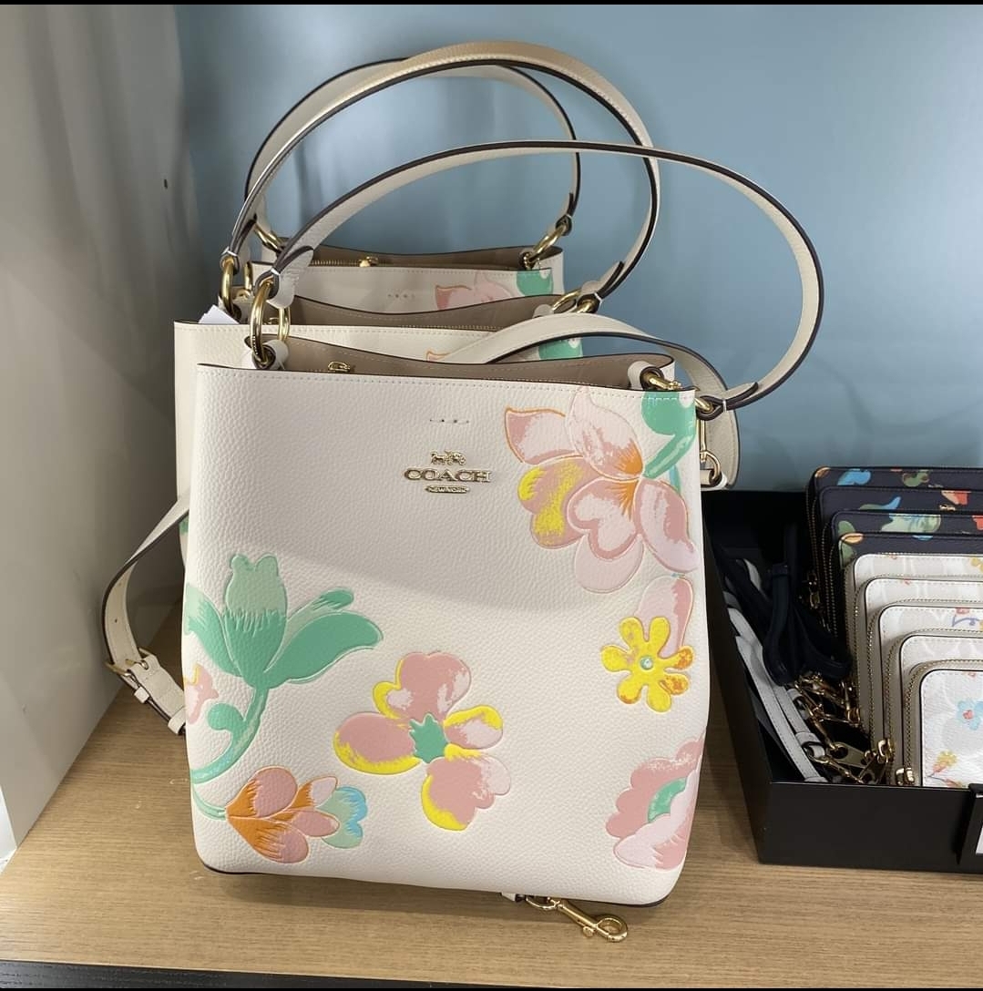 Vintage Coach White Floral Bee Crossbody/ Shoulder Bag By Coach | Shop  THRILLING