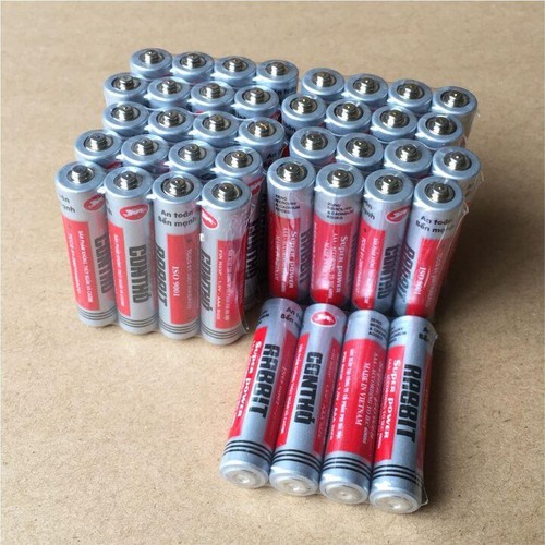 Pin con thỏ 1 vỉ 4 Viên 1,5v (AA/AAA)