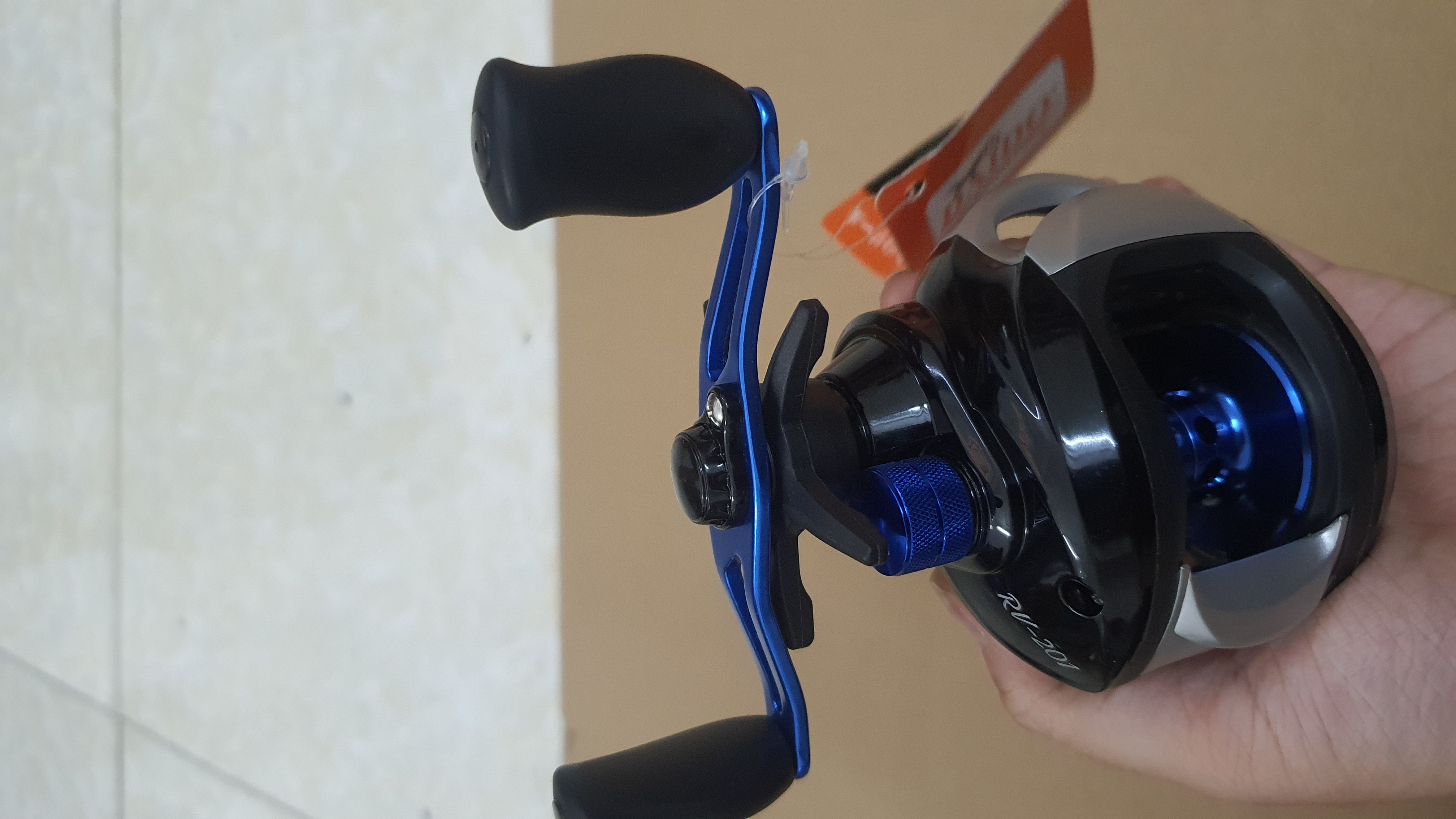 [HCM]Máy ngang câu cá Daido Revenger RV201 BC