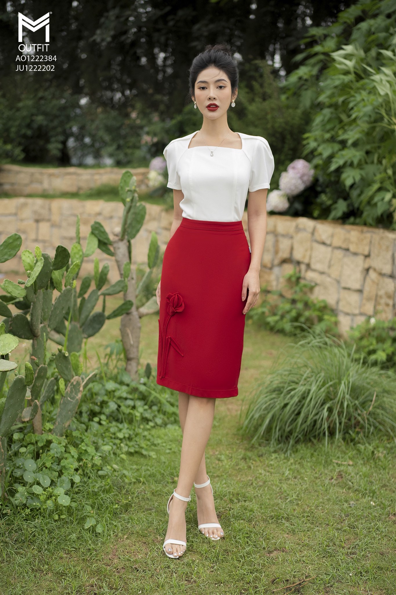 Áo sơ mi cộc tay, dáng ôm eo - Mmoutfit