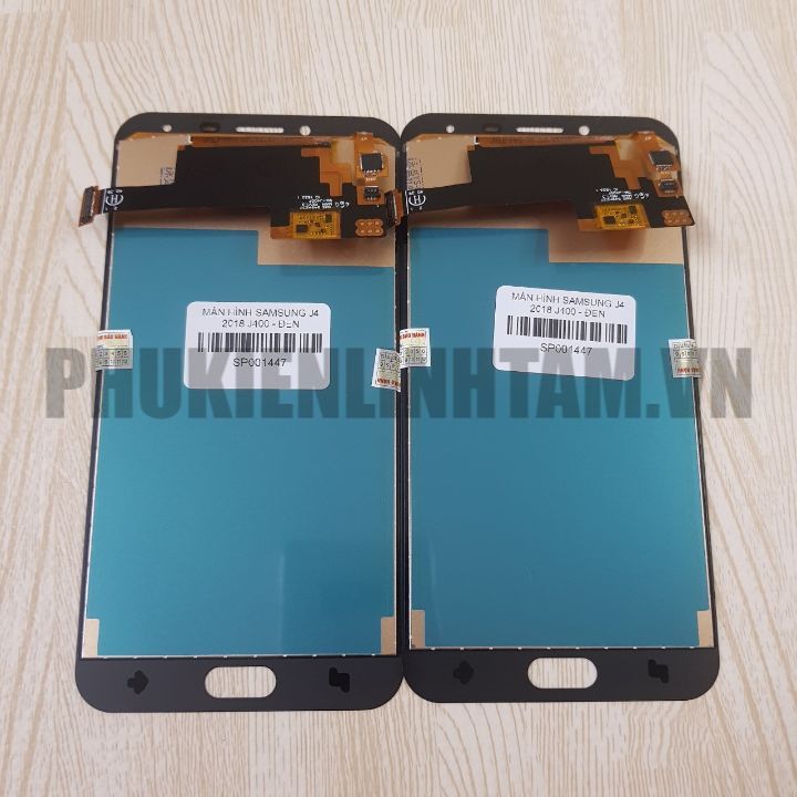 Màn hình  Samsung J4 2018 J400