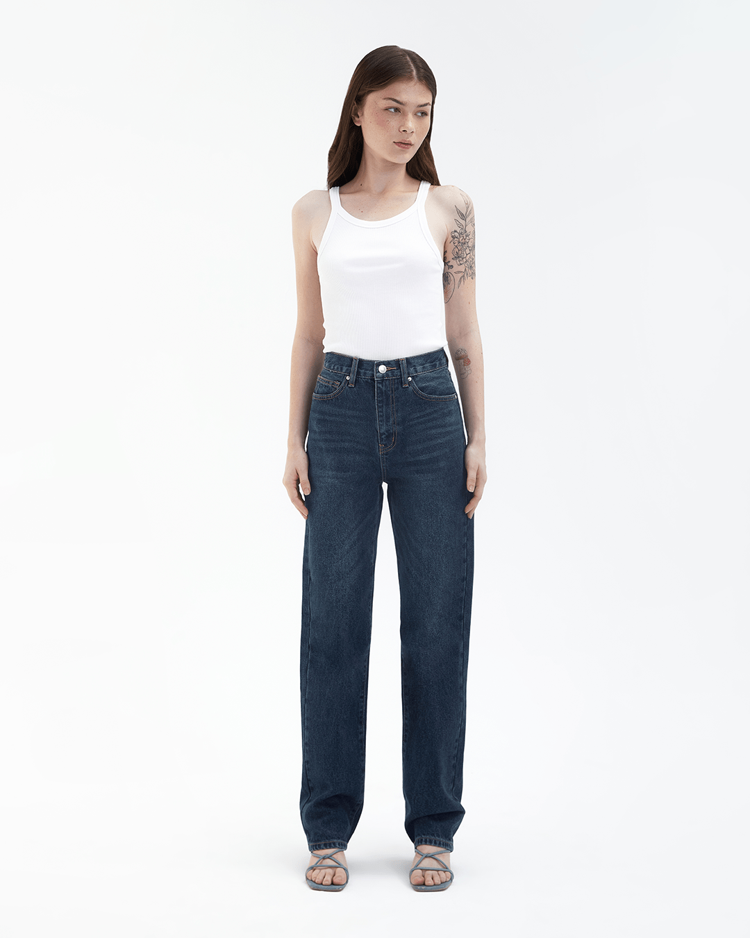 TheBlueTshirt - Quần Jeans Nữ Ống Rộng Màu Xanh Đậm thumbnail