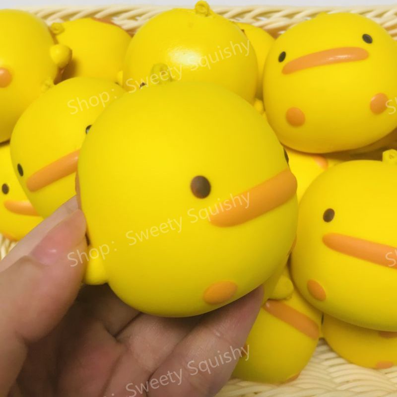 Yellow Duck Slow Rebound Decompression Vent Toy Squishy Slow Rising Toy