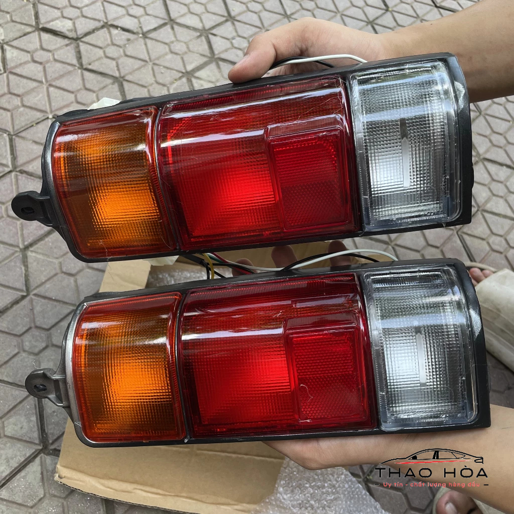 [Hàng đẹp] Đèn hậu SUZUKI 7 chỗ (Su cóc)
