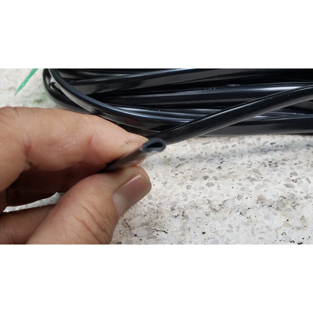 DÂY NẸP VIỀN CỐP XE BẰNG CAO SU ĐEN