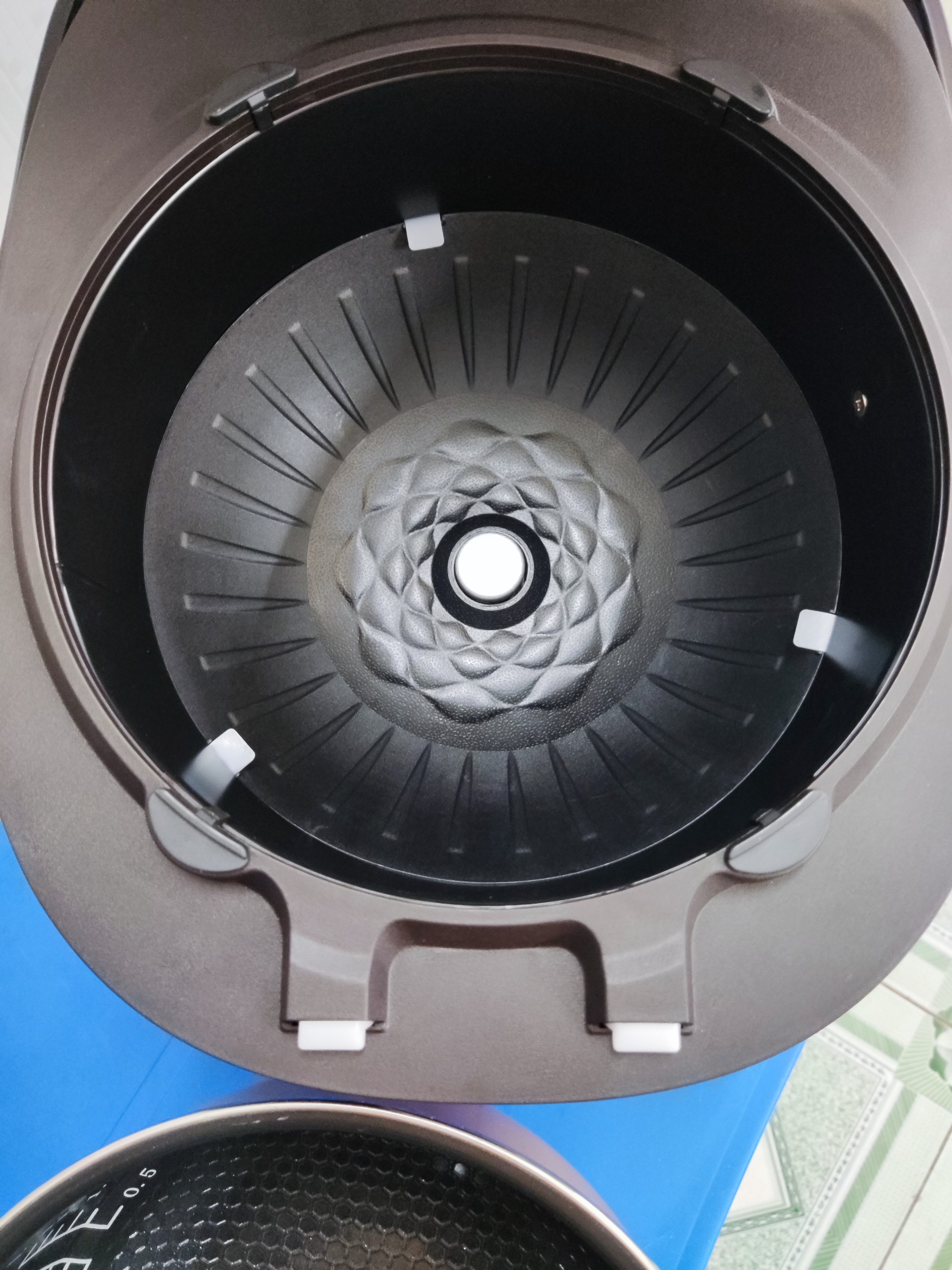 Nồi cơm điện cao tần Kangaroo KG599N