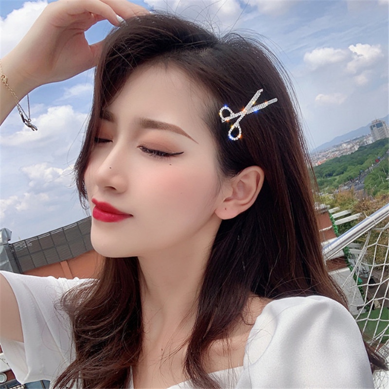 Hair clip, flower pattern, decorated with diamonds, Korean style