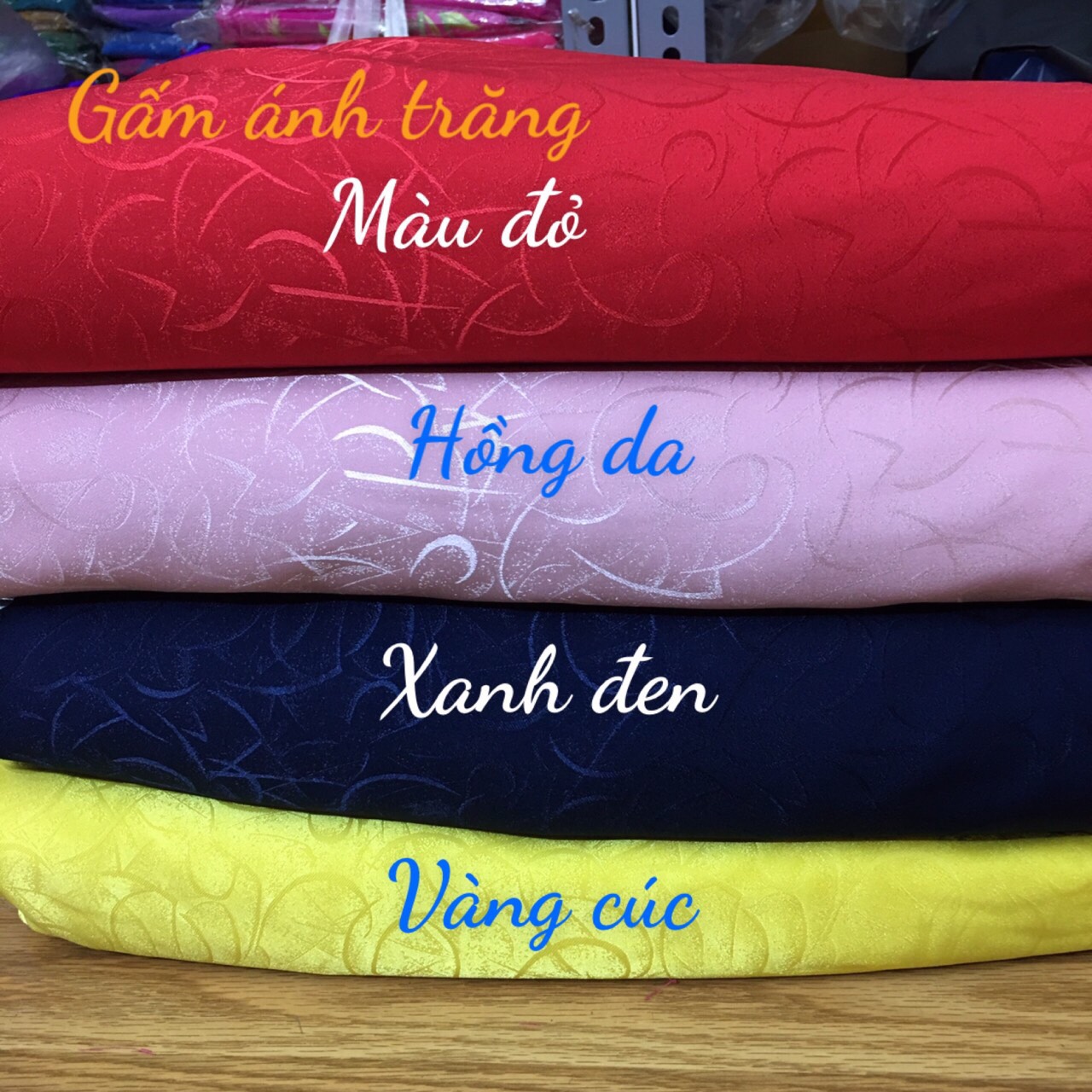 Vải gấm may áo dài, áo bà ba