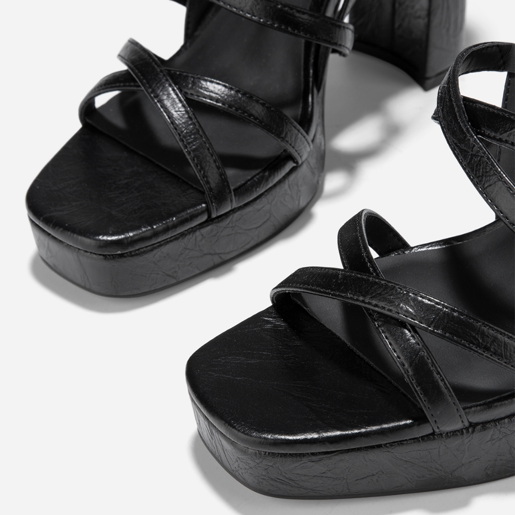 [Voucher 50K | 02.03 - 05.03] Vascara Giày sandal phối dây vân nứt - SDN 0782