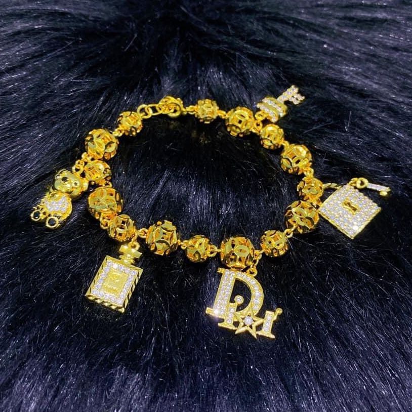 [HCM] Lắc Tay VÀNG NON, lắc tay bi charm phối pha lê siêu dễ thương, lắc tay bi mạ vàng thật cao cấp, lắc tay vàng 24k, lắc tay đính phụ kiện độc đáo  Trang sức GAMI VL27091906- CAM KẾT KHÔNG ĐEN