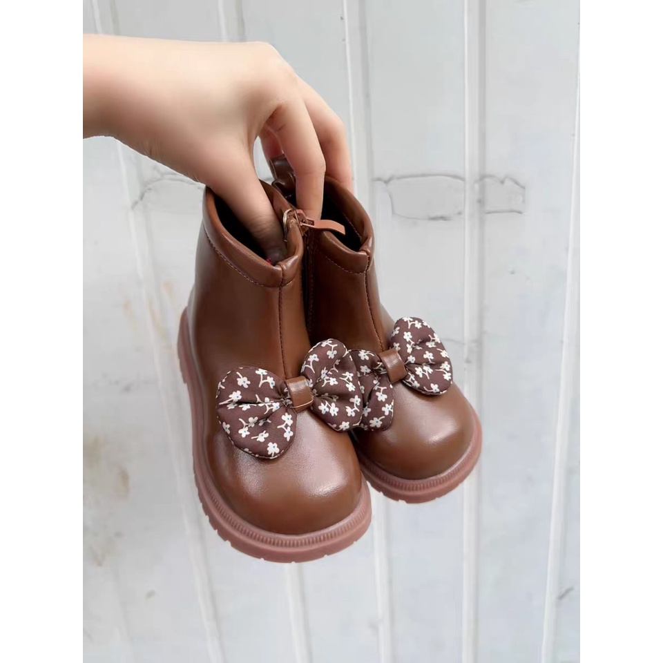 Bốt bé gái, giày bốt cho bé gái da siêu mềm đính nơ hoa vintage, boot cổ ngắn, bos trẻ em gái sz 26-36