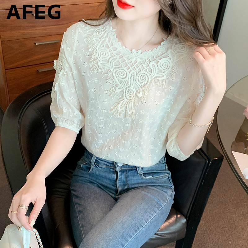 AFEG new Korean version round neck fashion loose all-match hollow embroidered short-sleeved blouse for women