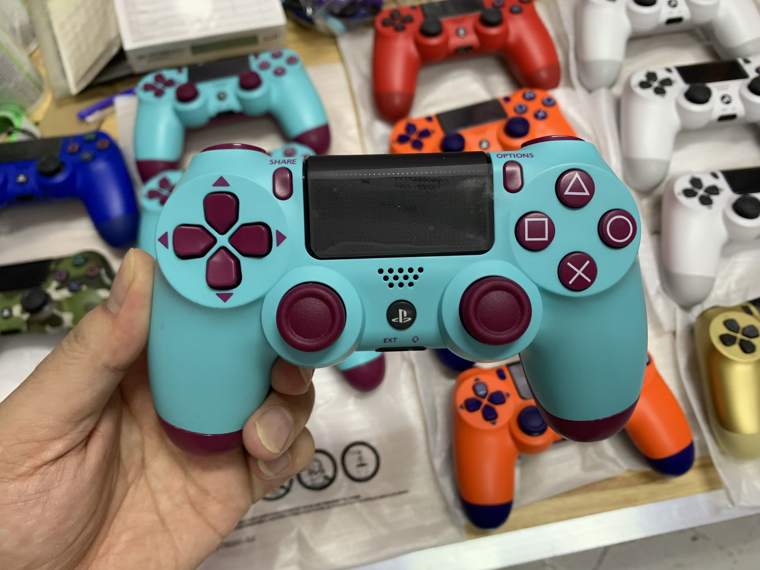 Tay cầm Ps4 Like new 98 99% Slim Pro version Chính hãng các màu