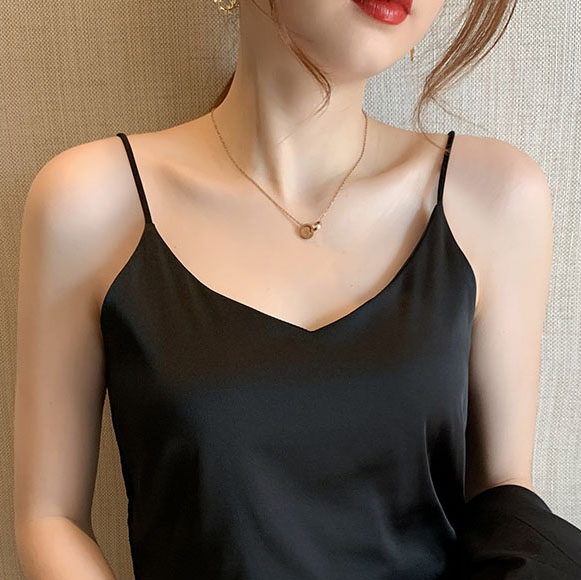 Áo 2 dây nữ trơn chất liệu lụa satil dáng suông